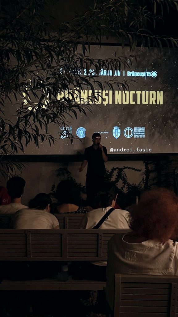 Evening introduction before a screening at Brâncuși Nocturn